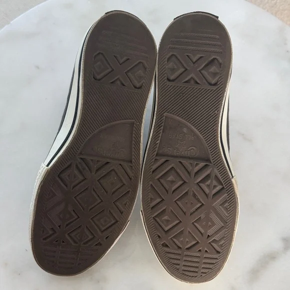 Converse Chuck 70 High-Top Sneakers - Dark Brown and Tan. Unisex M4. W6 - Picture 11 of 13